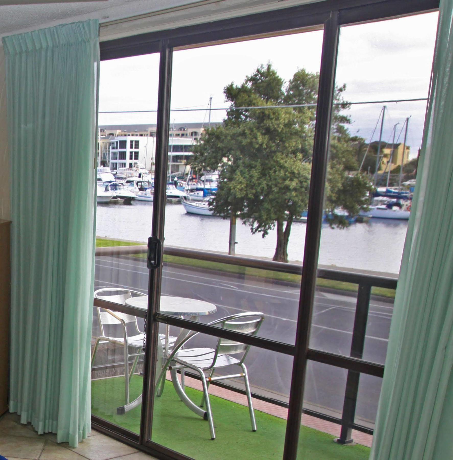 Bayswaterfront Apartments Adelaide Esterno foto